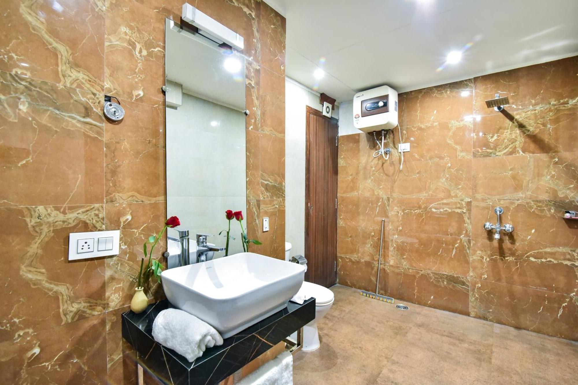 Hotel Pinaz Royale Amritsar Exteriér fotografie